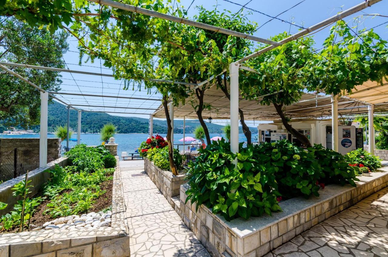 Apartments And Rooms By The Sea Slano, Dubrovnik - 8737 외부 사진